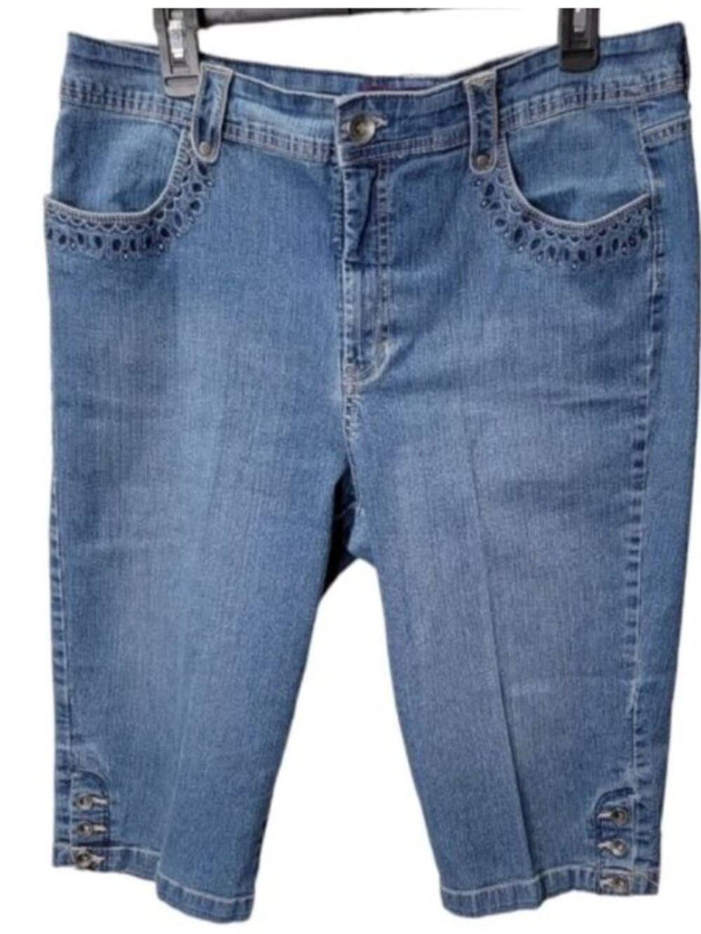 Gloria Vanderbilt size 16 blue denim jean shorts embellished * - Picture 10 of 10